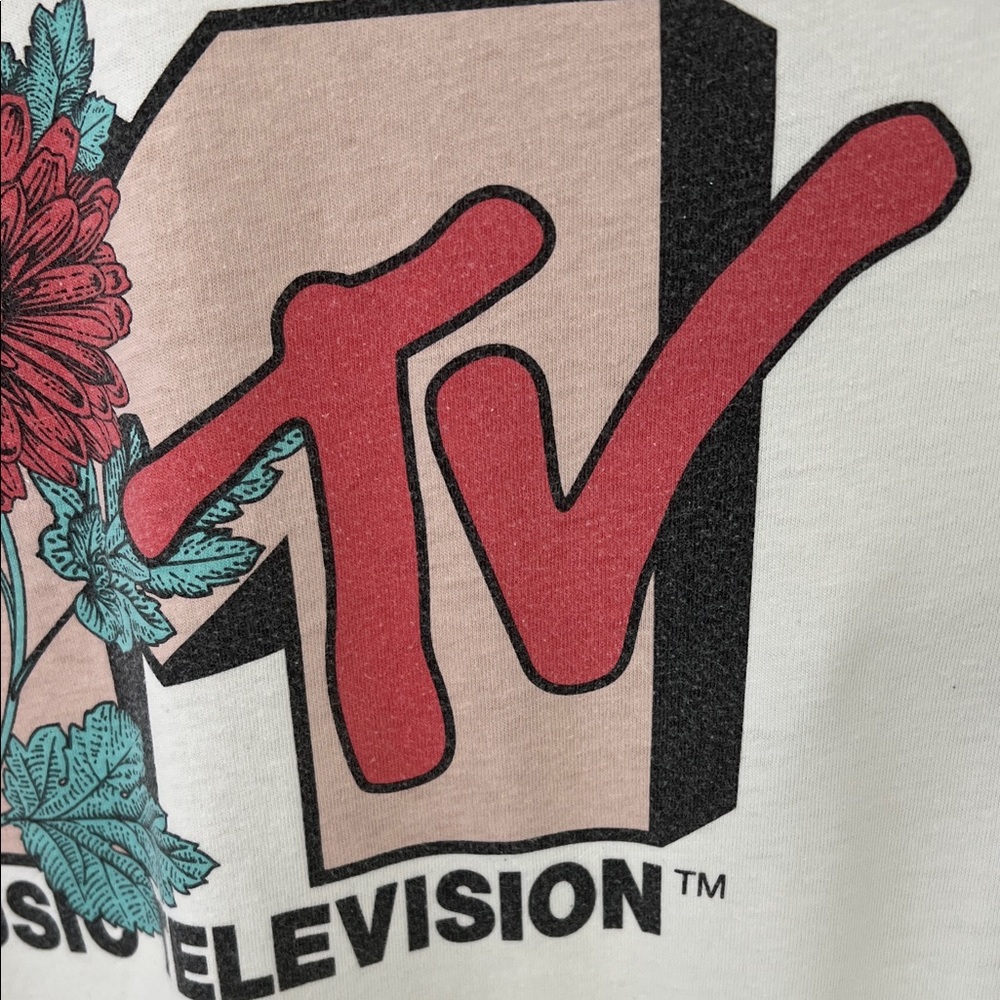 MTV 1990s MTV Logo Tee in Cream with Faded Black Print Size L - Picture 8 of 17